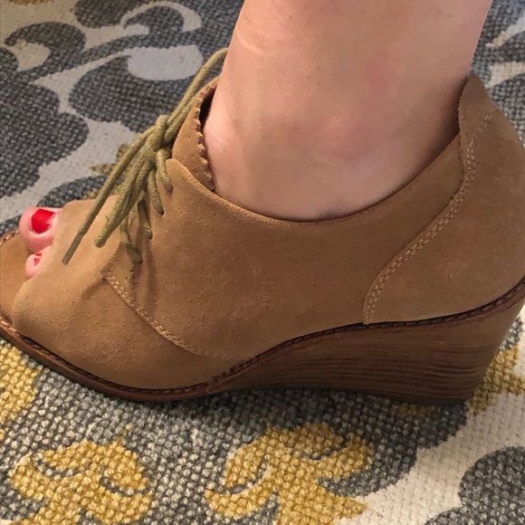 Report Brand Lambert Wedge Boot 👡 - Picture 6 of 8